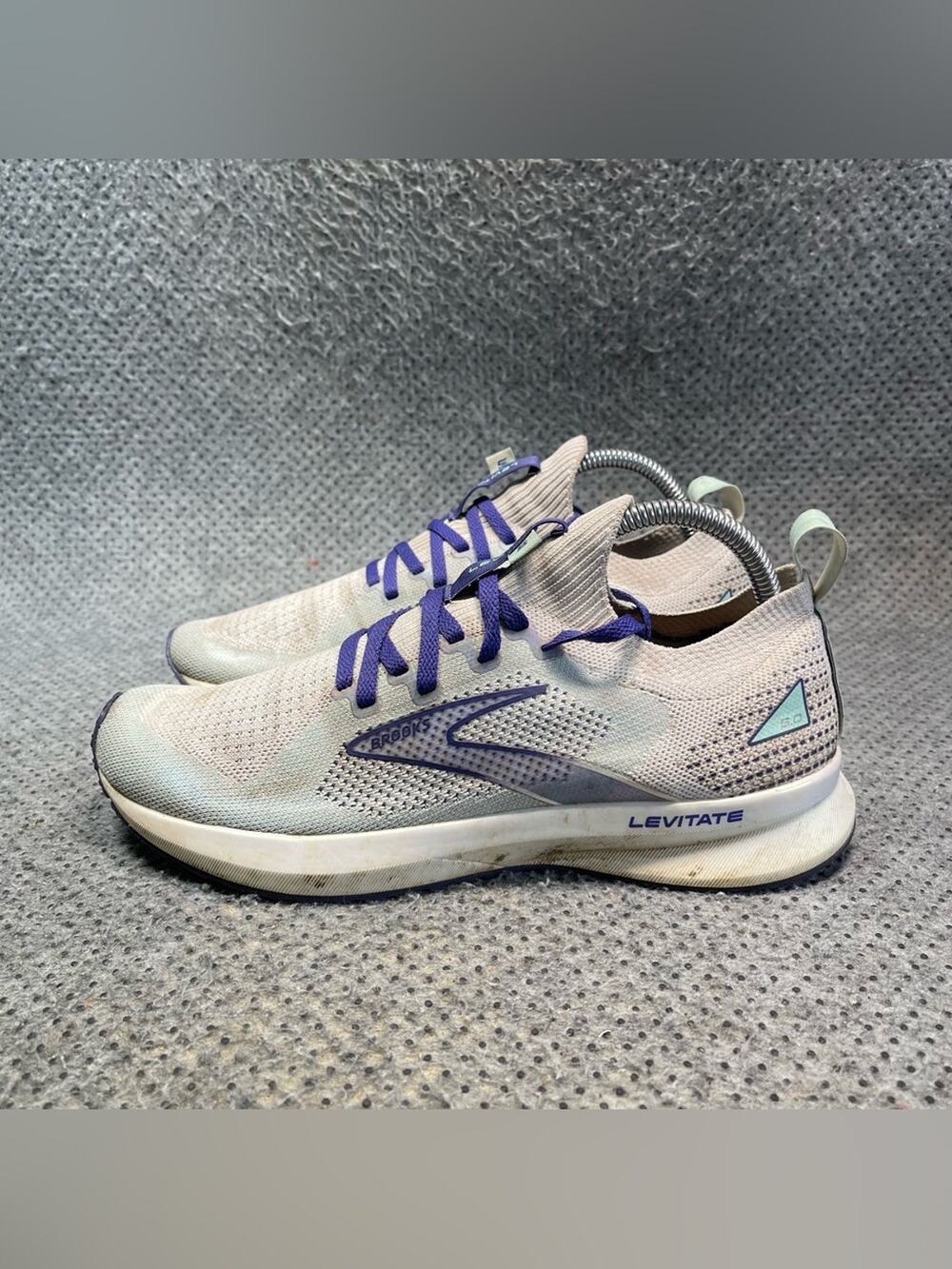 Brooks Levitate 5.0 Grey Running Shoes Size 9 Women’s
